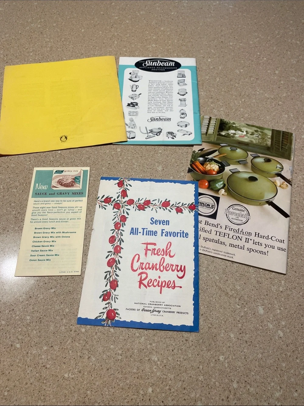 Sunbeam Mixmaster Recipe Booklet Set - Yellow, Cream, Blue & Red